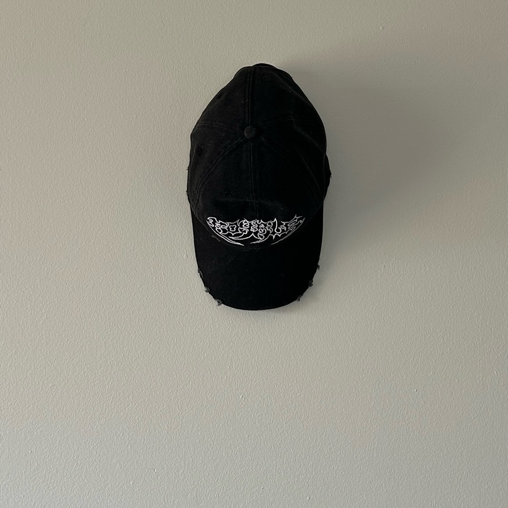 H&M Black and Silver Textured Hat